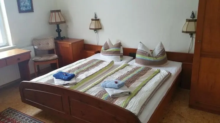 Classic Tek Büyük Yataklı Oda, Özel Banyo, Avlu Manzaralı (Seestern)