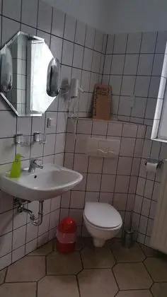 Classic Tek Büyük Yataklı Oda, Özel Banyo, Avlu Manzaralı (Seestern)