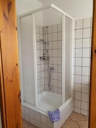 Classic Tek Büyük Yataklı Oda, Özel Banyo, Avlu Manzaralı (Seestern)