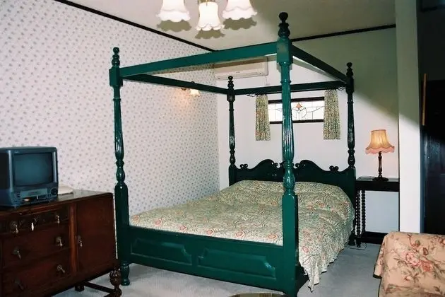 Traditional Kır Evi