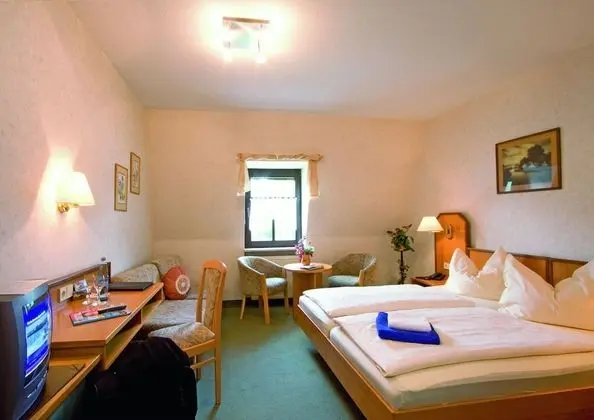 Tek Büyük Yataklı Oda, Özel Banyo, Nehir Manzaralı