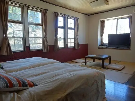 İki Ayrı Yataklı Oda (+Tatami)