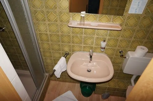 Standard Tek Büyük veya İki Ayrı Yataklı Oda, Balkon