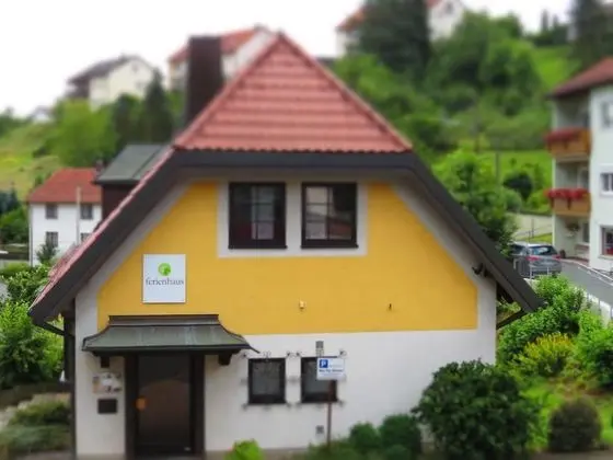 Sıra Ev, 2 Büyük (Queen) Boy Yatak, Şehir Manzaralı