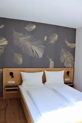 Tek Büyük Yataklı Oda, 1 Büyük (Queen) Boy Yatak, Bahçe Manzaralı