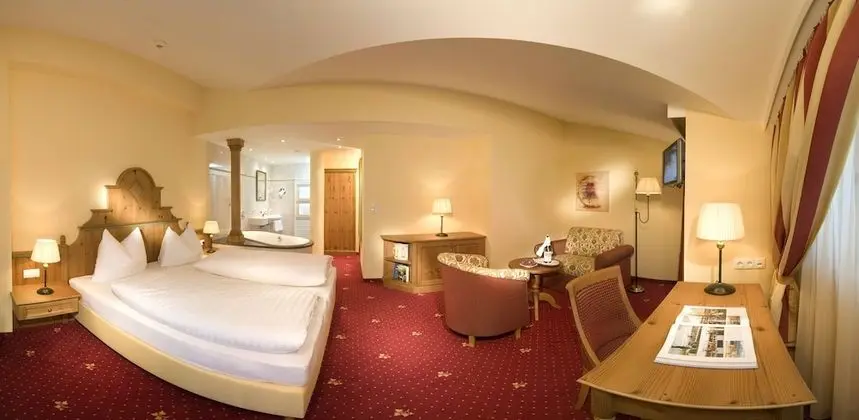 Deluxe Tek Büyük Yataklı Oda