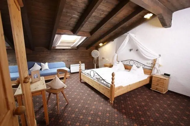 Tek Büyük Yataklı Oda