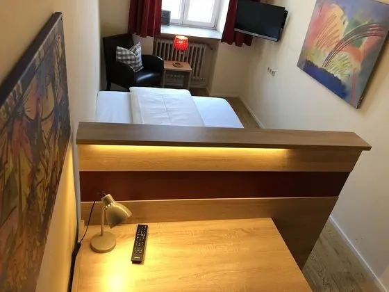 Tek Kişilik Oda, Ortak Banyo