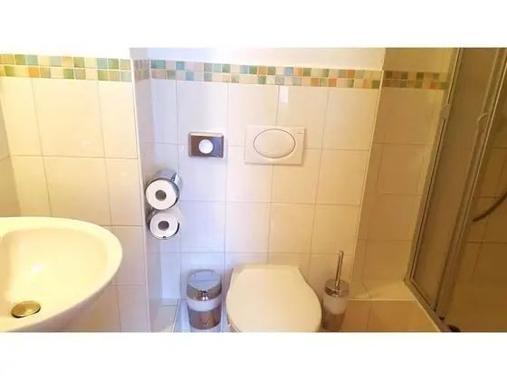 Economy Tek Büyük veya İki Ayrı Yataklı Oda, Ortak Banyo