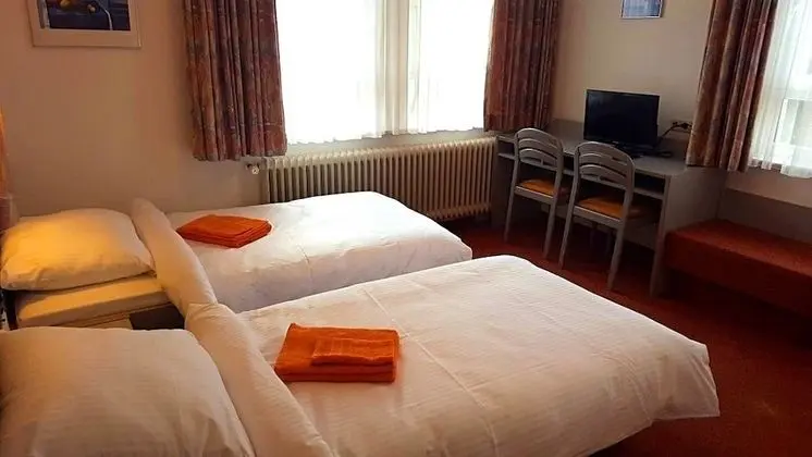 Standard Tek Büyük veya İki Ayrı Yataklı Oda
