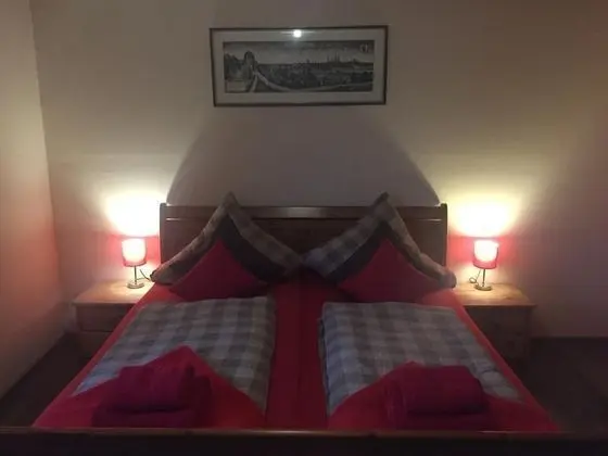 Comfort Tek Büyük Yataklı Oda