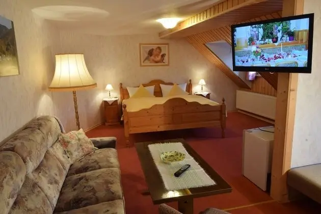 Comfort Tek Büyük Yataklı Oda