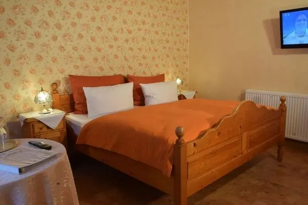 Tek Büyük Yataklı Oda