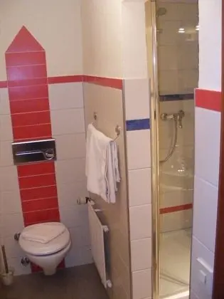 Tek Büyük Yataklı Oda, 2 Tek Kişilik Yatak