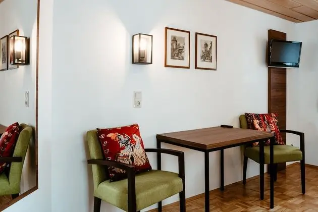 Comfort Tek Büyük Yataklı Oda