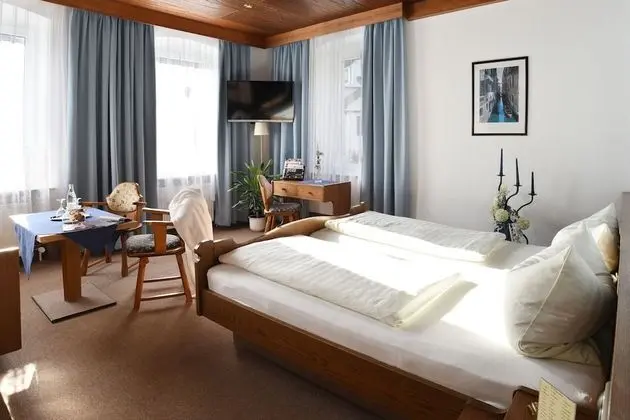 Tek Büyük Yataklı Oda