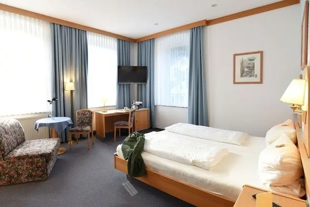 Tek Büyük Yataklı Oda