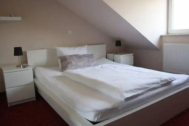 Tek Kişilik Oda, 1 Tek Kişilik Yatak, Sigara İçilmez