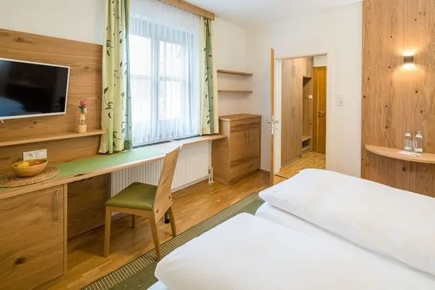 Comfort Tek Büyük Yataklı Oda, Avlu Manzaralı
