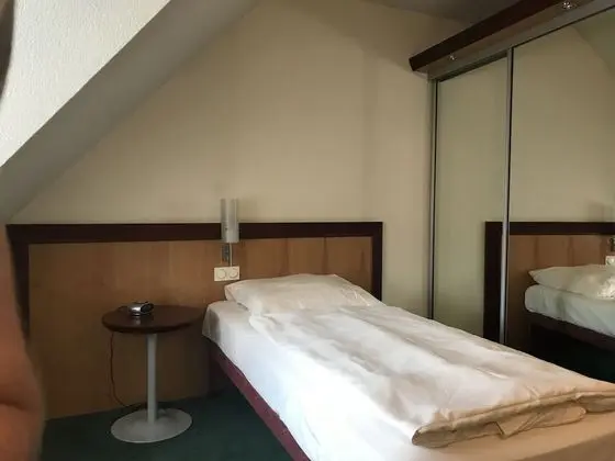 Tek Kişilik Oda
