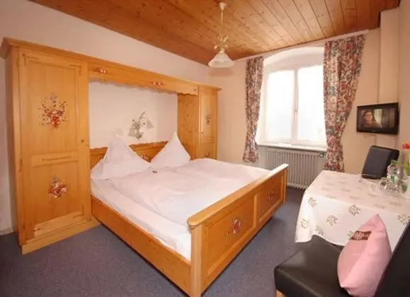 Tek Büyük Yataklı Oda, Balkon