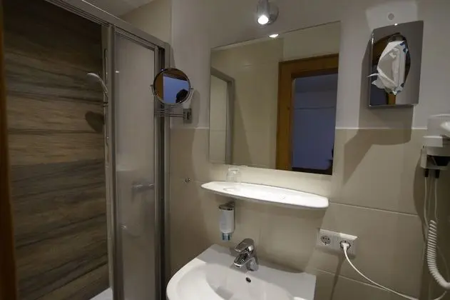 Tek Büyük Yataklı Oda, 1 Çift Kişilik Yatak, Sigara İçilmez