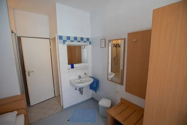 Basic Tek Kişilik Oda, Özel Banyo, Avlu Manzaralı