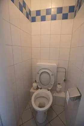 Basic Tek Kişilik Oda, Özel Banyo, Avlu Manzaralı