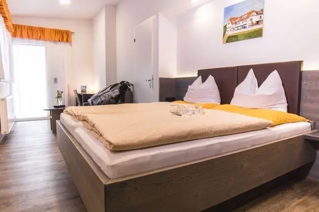 Comfort Tek Büyük Yataklı Oda, 1 Çift Kişilik Yatak ve Çekyat, Balkon