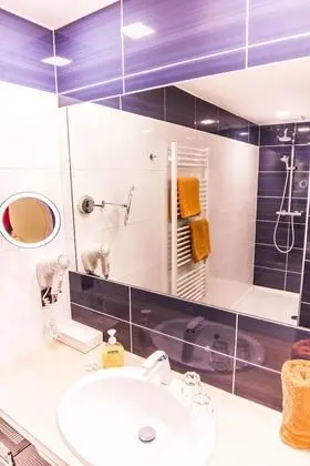 Comfort Tek Büyük Yataklı Oda, 1 Çift Kişilik Yatak ve Çekyat, Balkon