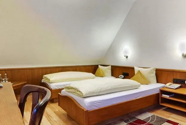 Basic İki Ayrı Yataklı Oda