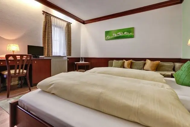 Basic Tek Büyük Yataklı Oda