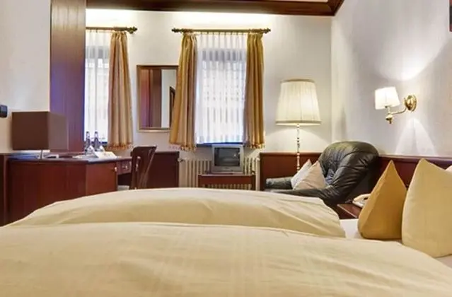 Basic Tek Büyük Yataklı Oda