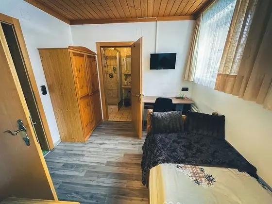 Traditional Tek Kişilik Oda
