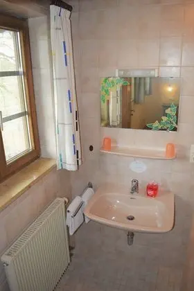 Economy Büyük Yataklı Tek Kişilik Oda