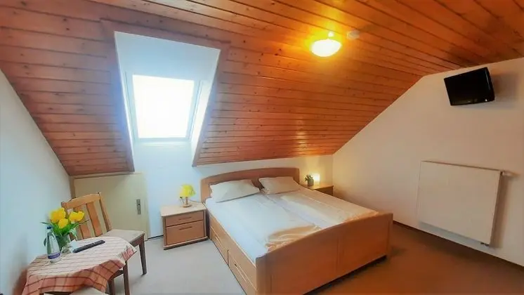 Economy Tek Büyük Yataklı Oda