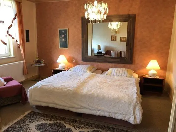 Tek Büyük Yataklı Oda