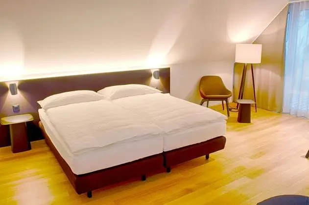 Design Tek Büyük veya İki Ayrı Yataklı Oda