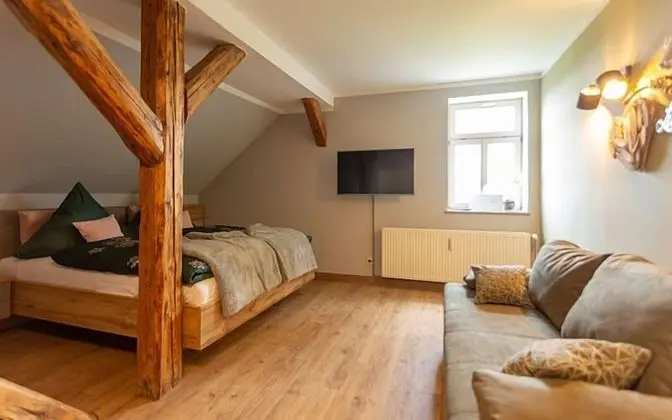 Tek Büyük Yataklı Oda