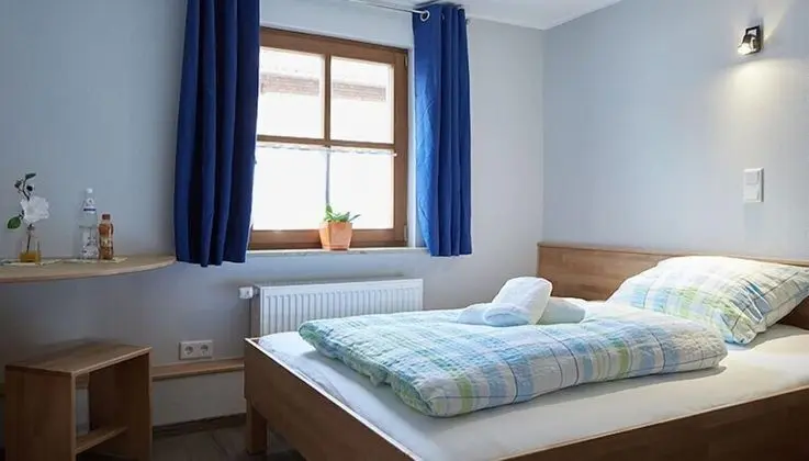 Tek Kişilik Oda (Betten zwischen 120cm und 140cm breit)