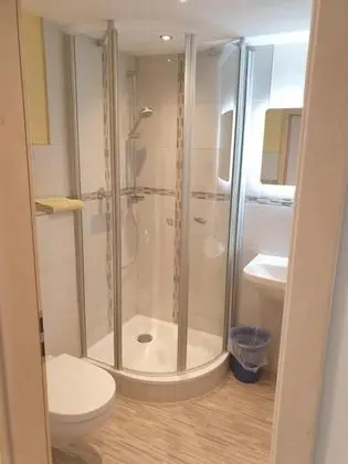 Standard Üç Kişilik Oda