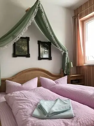 Classic Tek Büyük Yataklı Oda