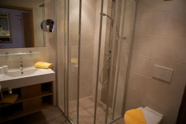 Comfort Tek Büyük Yataklı Oda, 1 Çift Kişilik Yatak, Sigara İçilmez, Bahçe Manzaralı