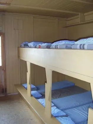 Üç Kişilik Oda, Ortak Banyo