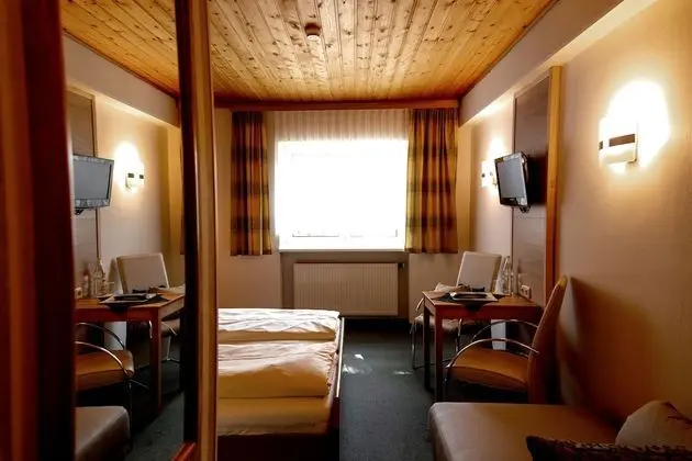 Classic Tek Büyük Yataklı Oda, Banyolu/Duşlu