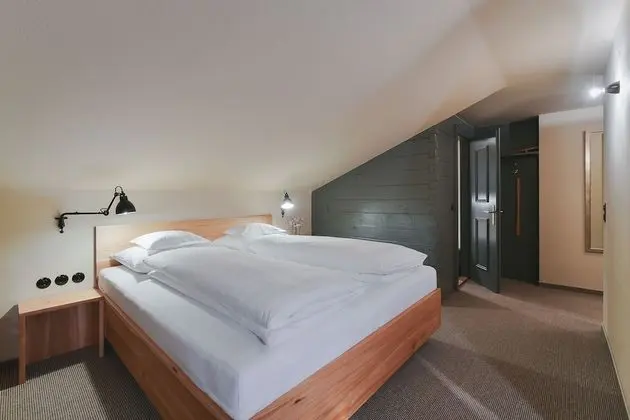 Classic Tek Büyük Yataklı Oda