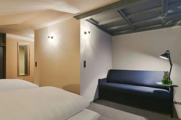 Comfort Tek Büyük Yataklı Oda