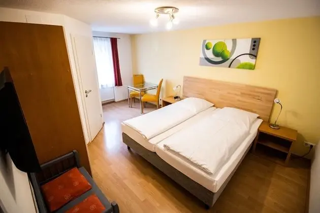 Tek Büyük Yataklı Oda