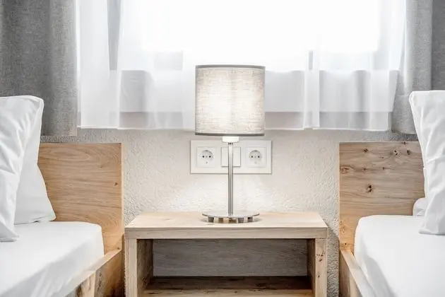 Tek Büyük veya İki Ayrı Yataklı Oda