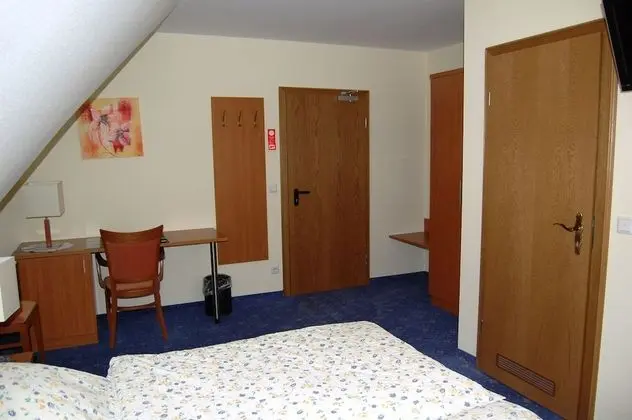Comfort Tek Büyük Yataklı Oda